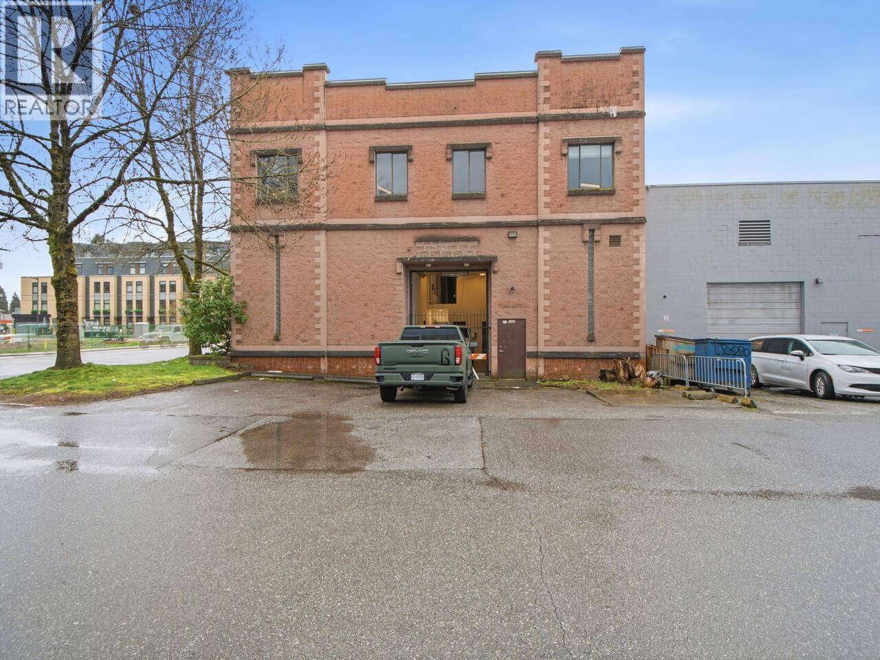 1496 Rupert Street, North Vancouver, British Columbia  V7J 1E9 - Photo 4 - R3178841