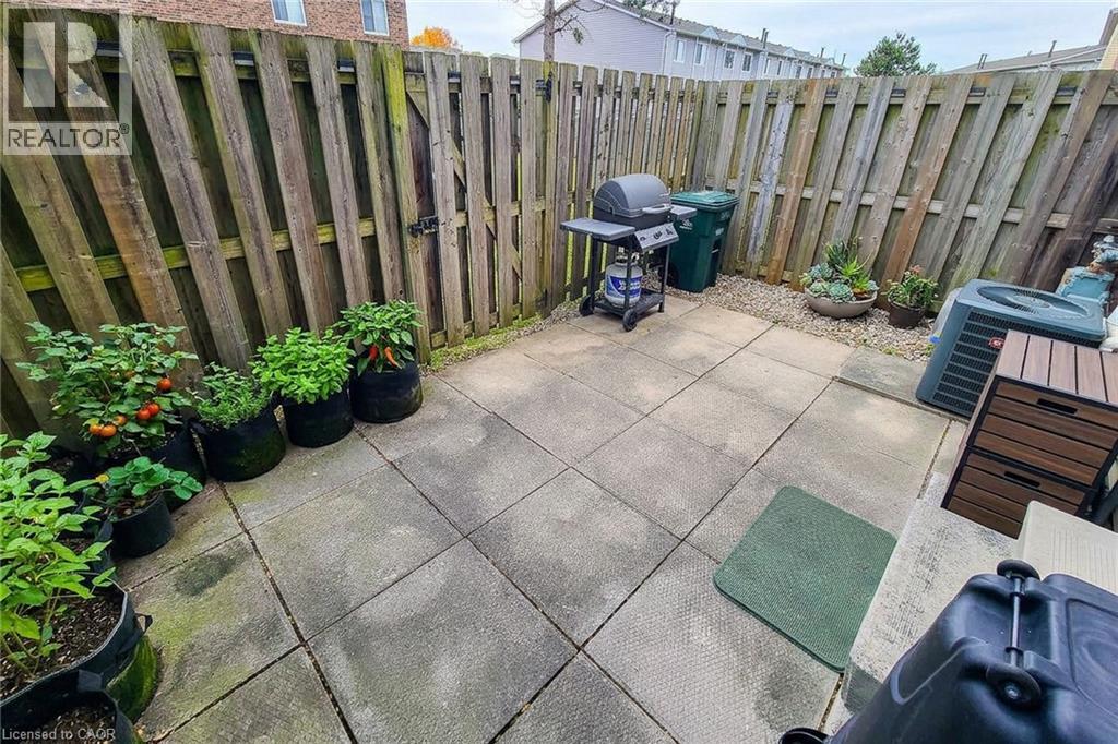 8136 Coventry Road Unit# 36, Niagara Falls, Ontario  L2H 2X6 - Photo 5 - 40873462