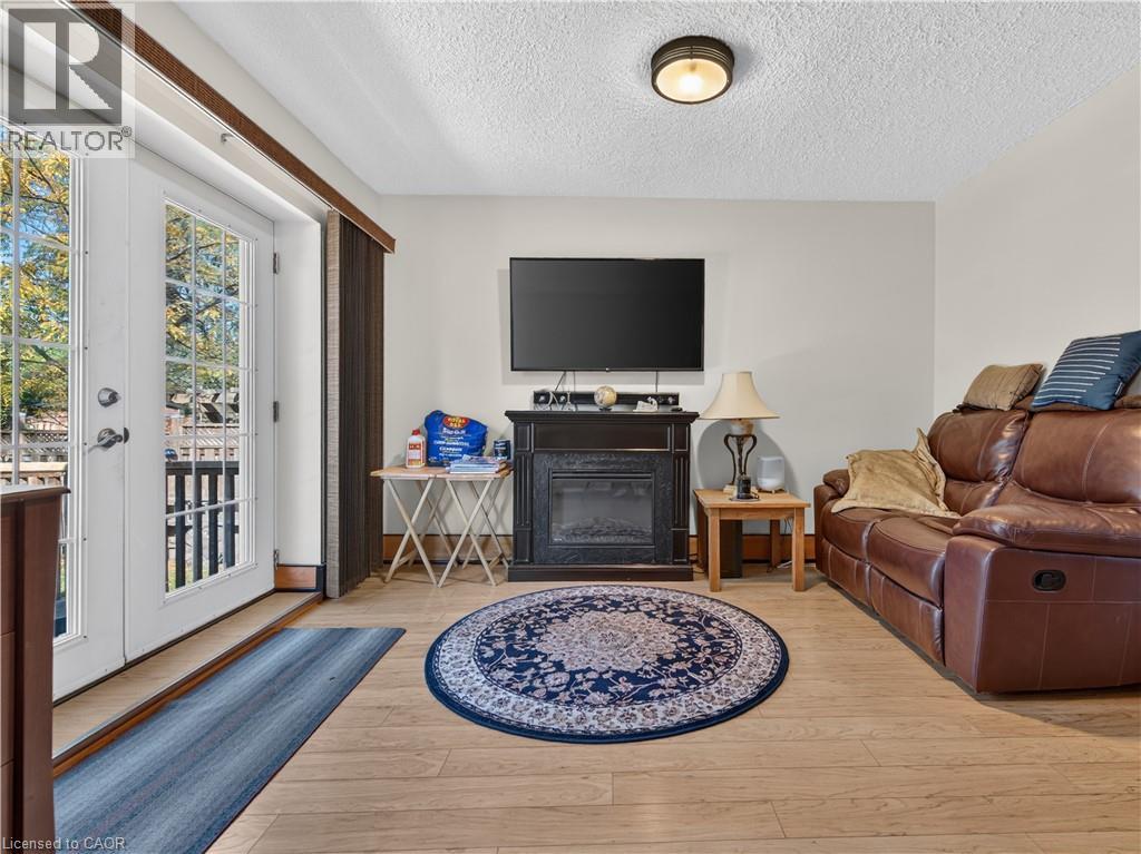 304 East 19th Street, Hamilton, Ontario  L9A 4S7 - Photo 23 - 40873703