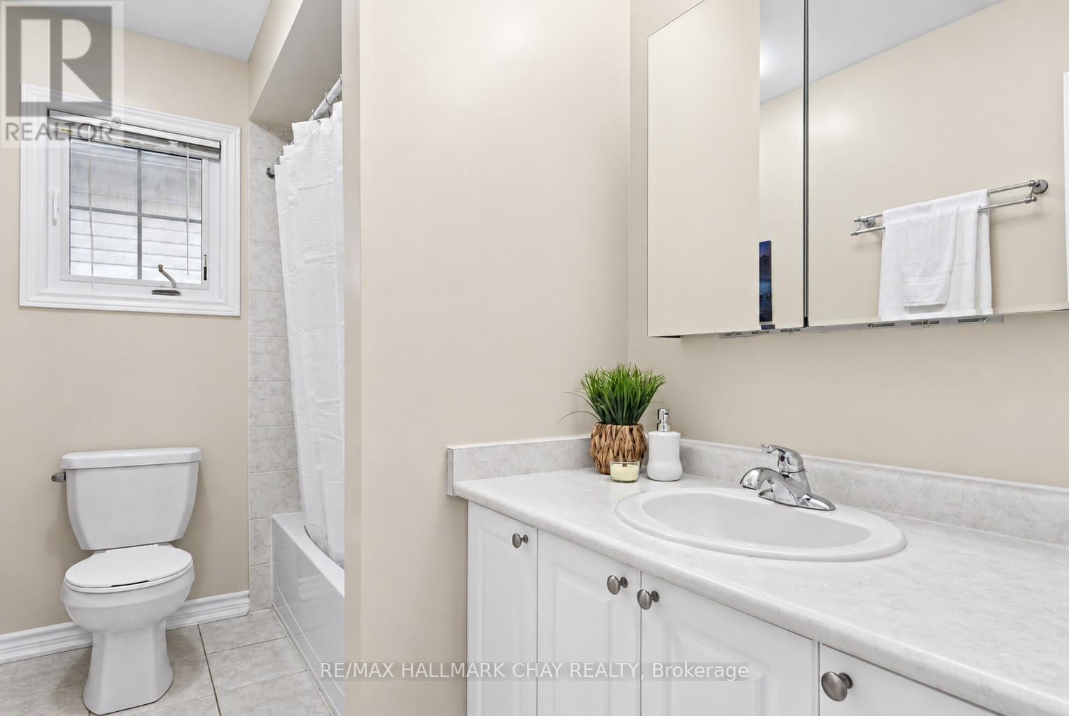 91 Monarchy Street, Barrie (Innis-Shore), Ontario  L4M 0E3 - Photo 26 - S14121852