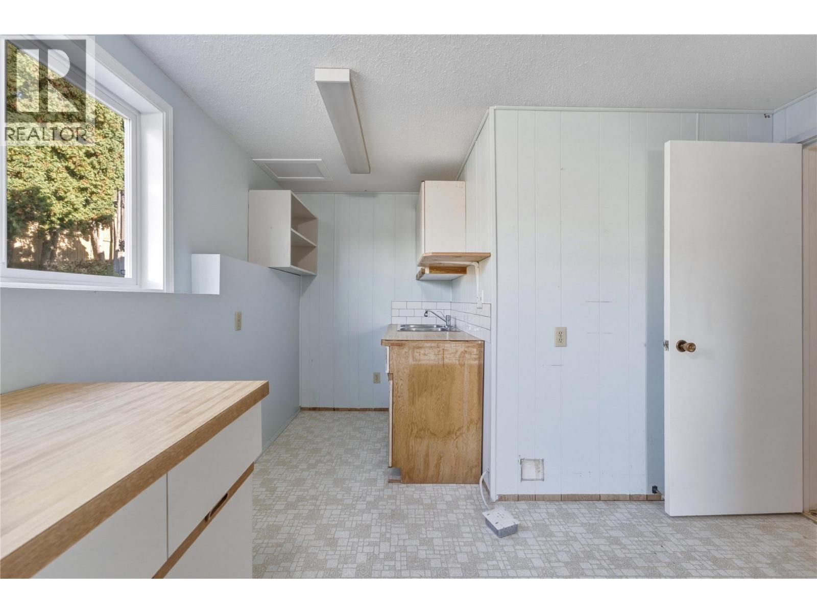 9102 Cherry Lane, Coldstream, British Columbia  V1B 1V9 - Photo 28 - 10404462