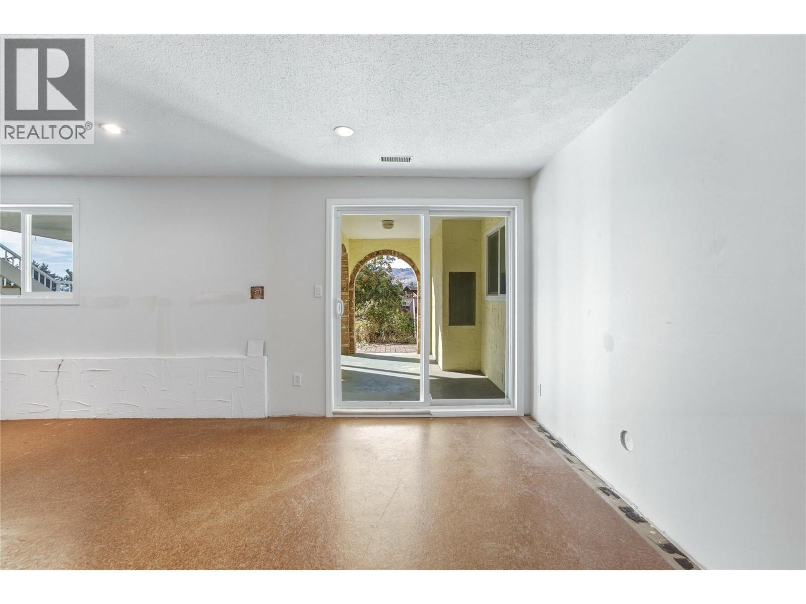 9102 Cherry Lane, Coldstream, British Columbia  V1B 1V9 - Photo 25 - 10404462