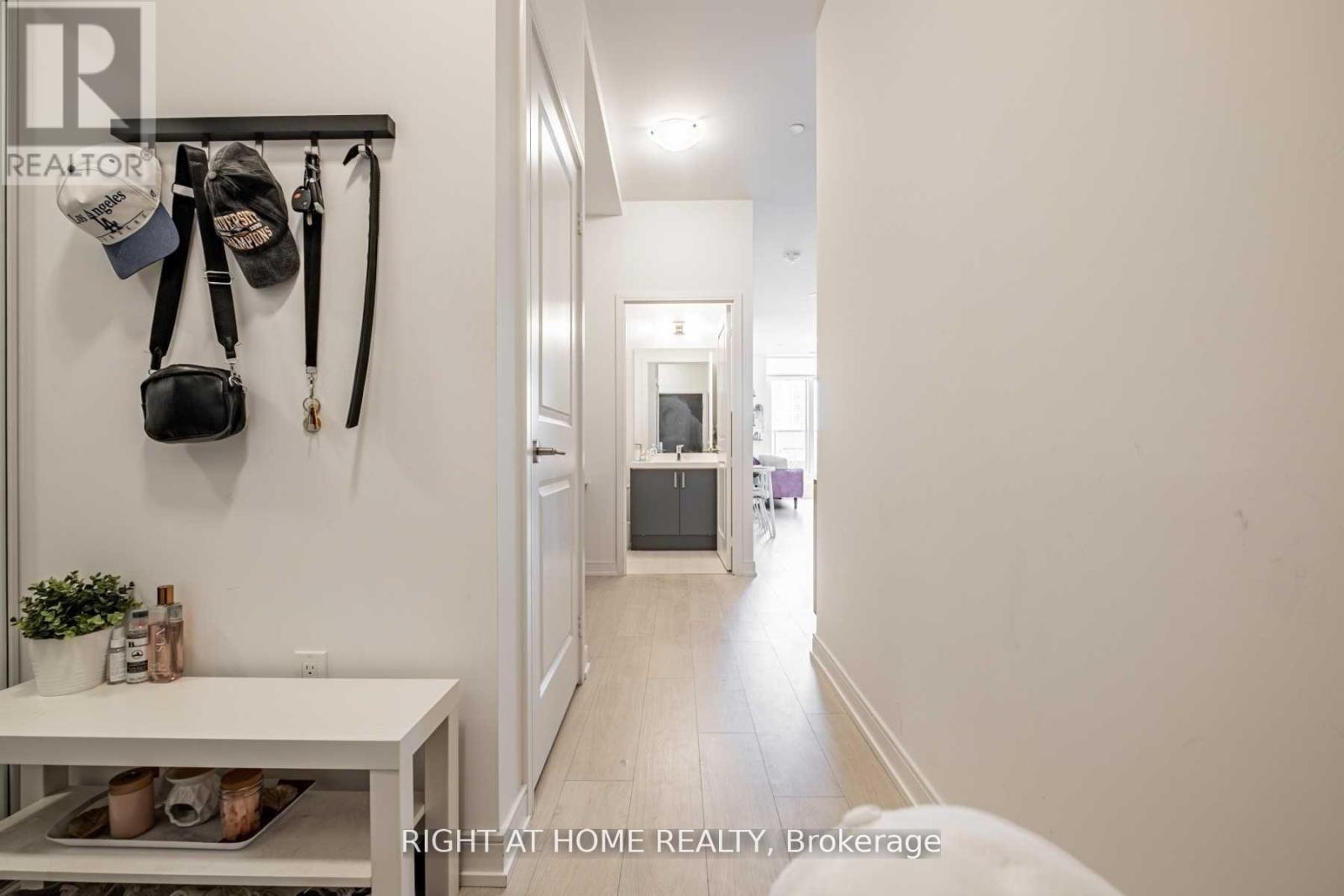 303 - 8 Nahani Way, Mississauga, Ontario  L4Z 4J8 - Photo 5 - W14121780