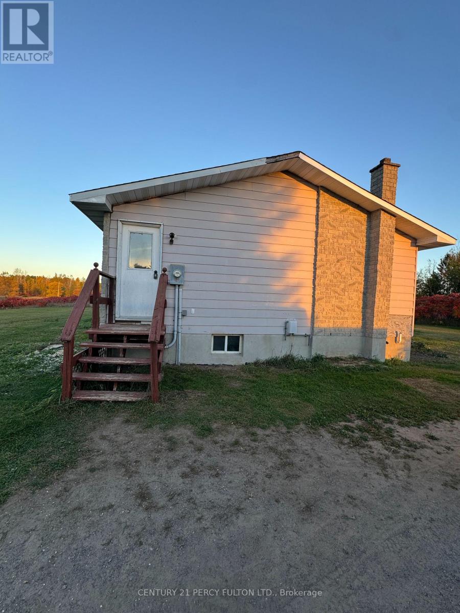 1343-B Chenaux Road, Whitewater Region, Ontario  K0J 1Y0 - Photo 3 - X14121832