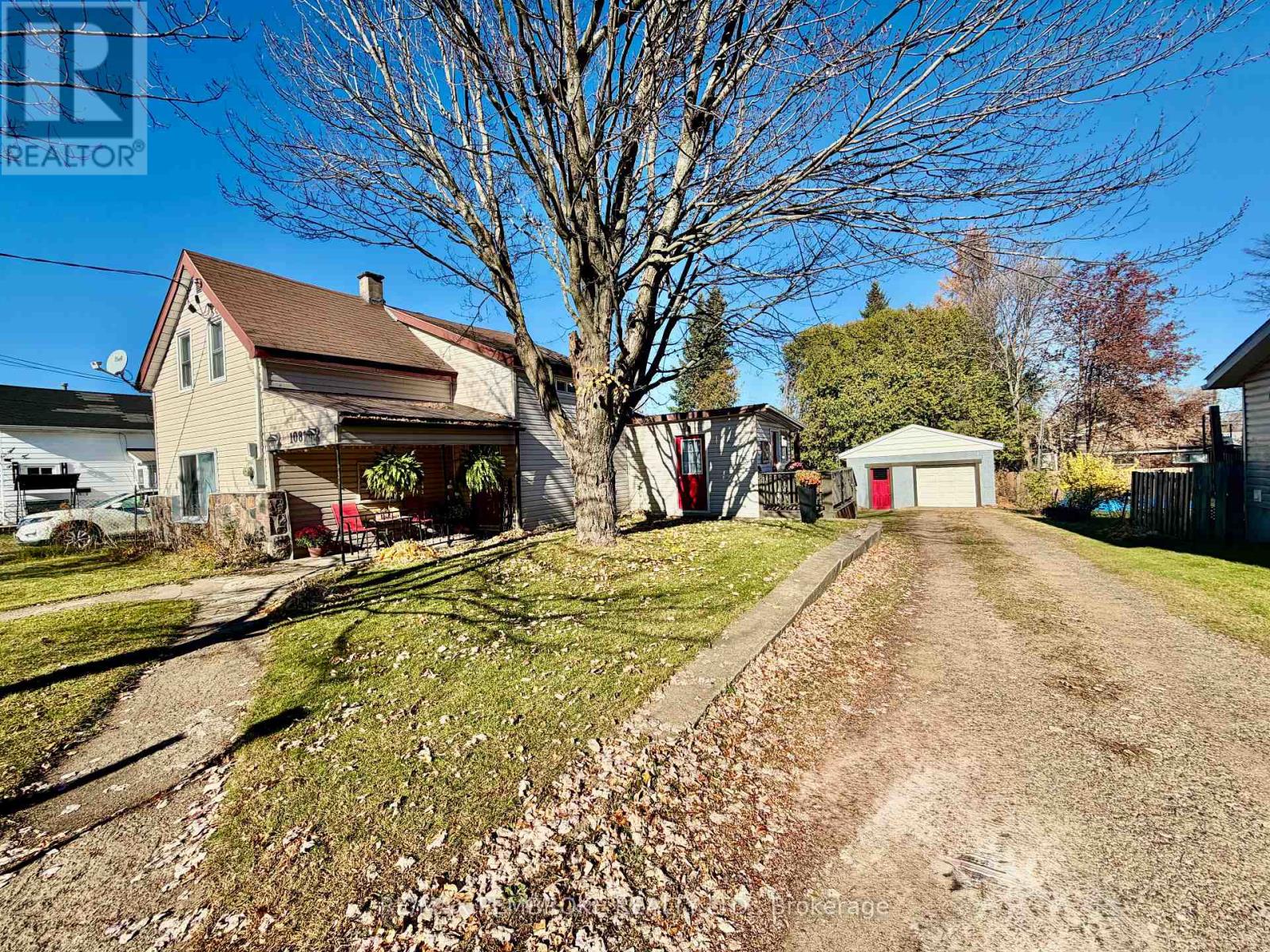 1081 Bronx Street, Pembroke, Ontario