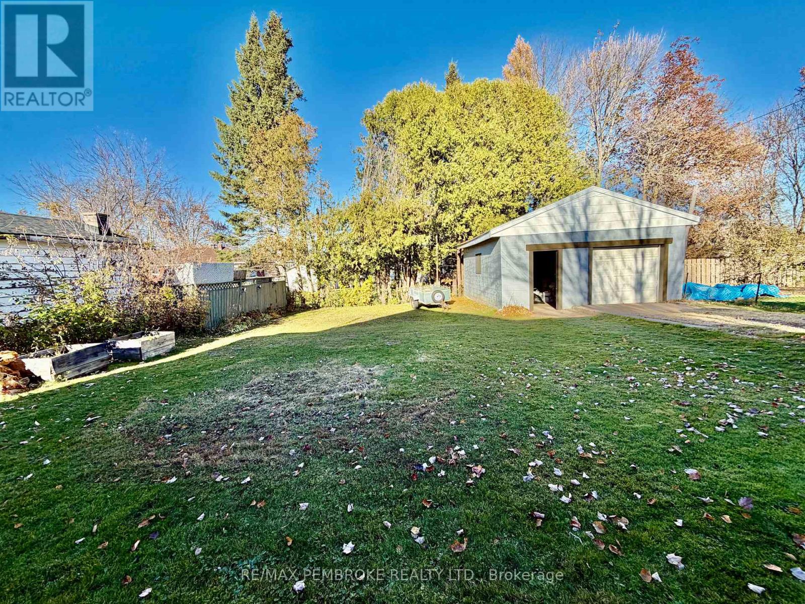 1081 Bronx Street, Pembroke, Ontario  K8A 6G8 - Photo 32 - X14115400