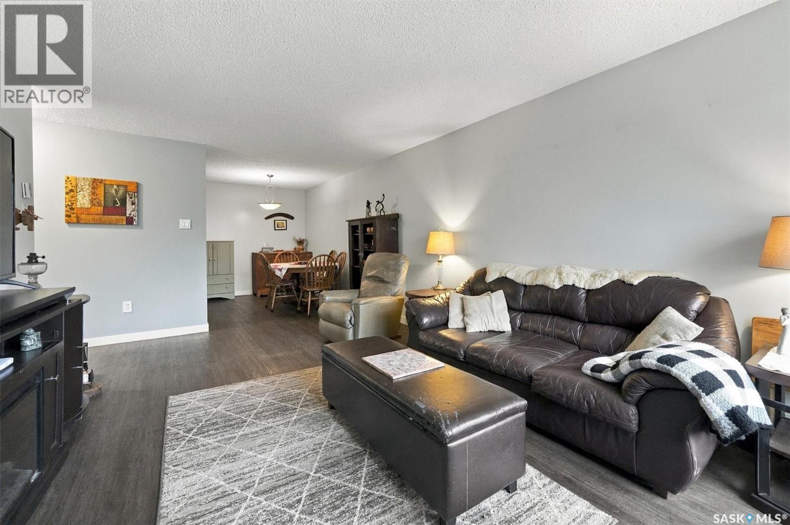 306 3220 33rd Street W, Saskatoon, Saskatchewan  S7L 6K3 - Photo 3 - SK052037