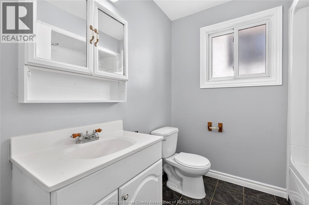 744 Mckay Avenue, Windsor, Ontario  N9B 2A1 - Photo 16 - 26026327