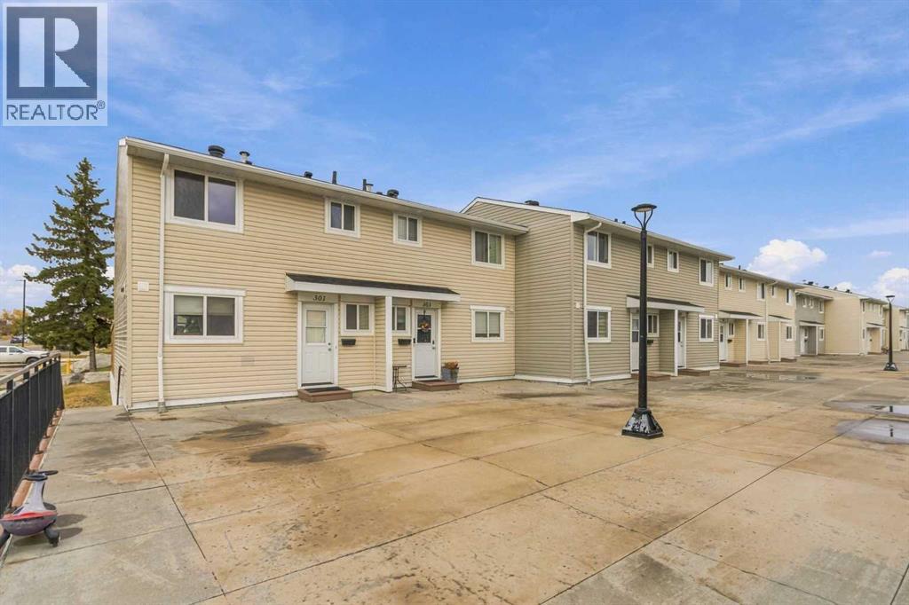 301, 600 Signal Road, Fort Mcmurray, Alberta T9H 3Z4 - Photo 1 - A2350851