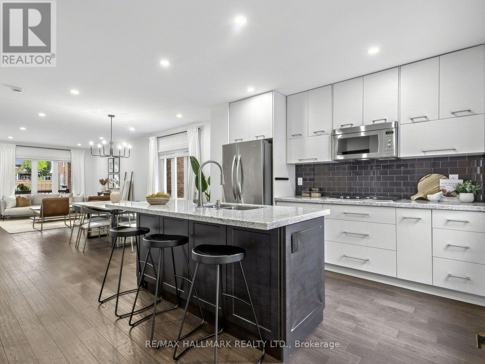 235 Glebeholme Boulevard, Toronto, Ontario  M4J 1T1 - Photo 11 - E14121512