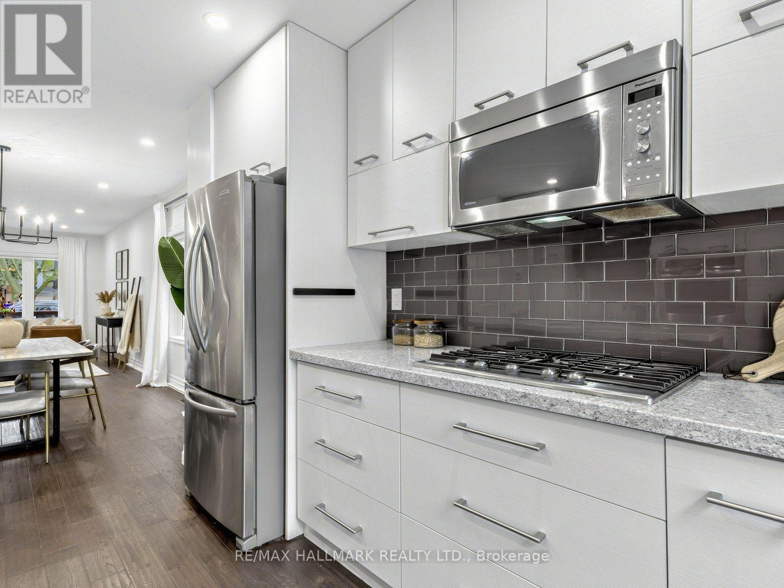 235 Glebeholme Boulevard, Toronto, Ontario  M4J 1T1 - Photo 13 - E14121512
