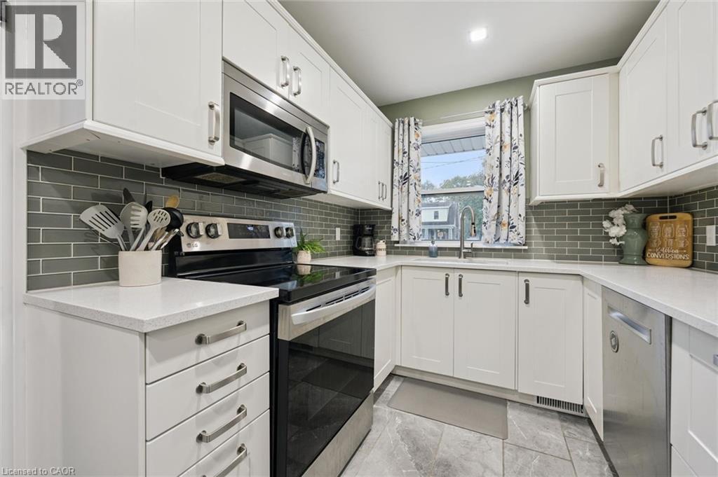 22 Fifth Avenue, Cambridge, Ontario  N1S 2E9 - Photo 6 - 40873862
