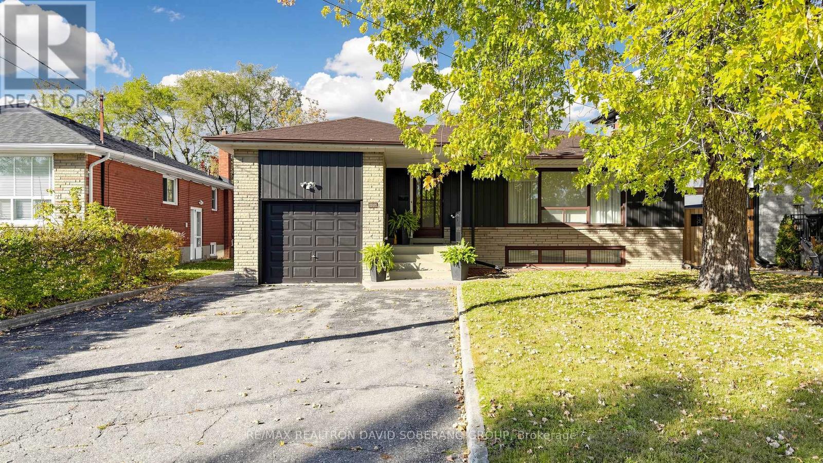 108 Kennard Avenue, Toronto, Ontario  M3H 4M4 - Photo 1 - C14121912