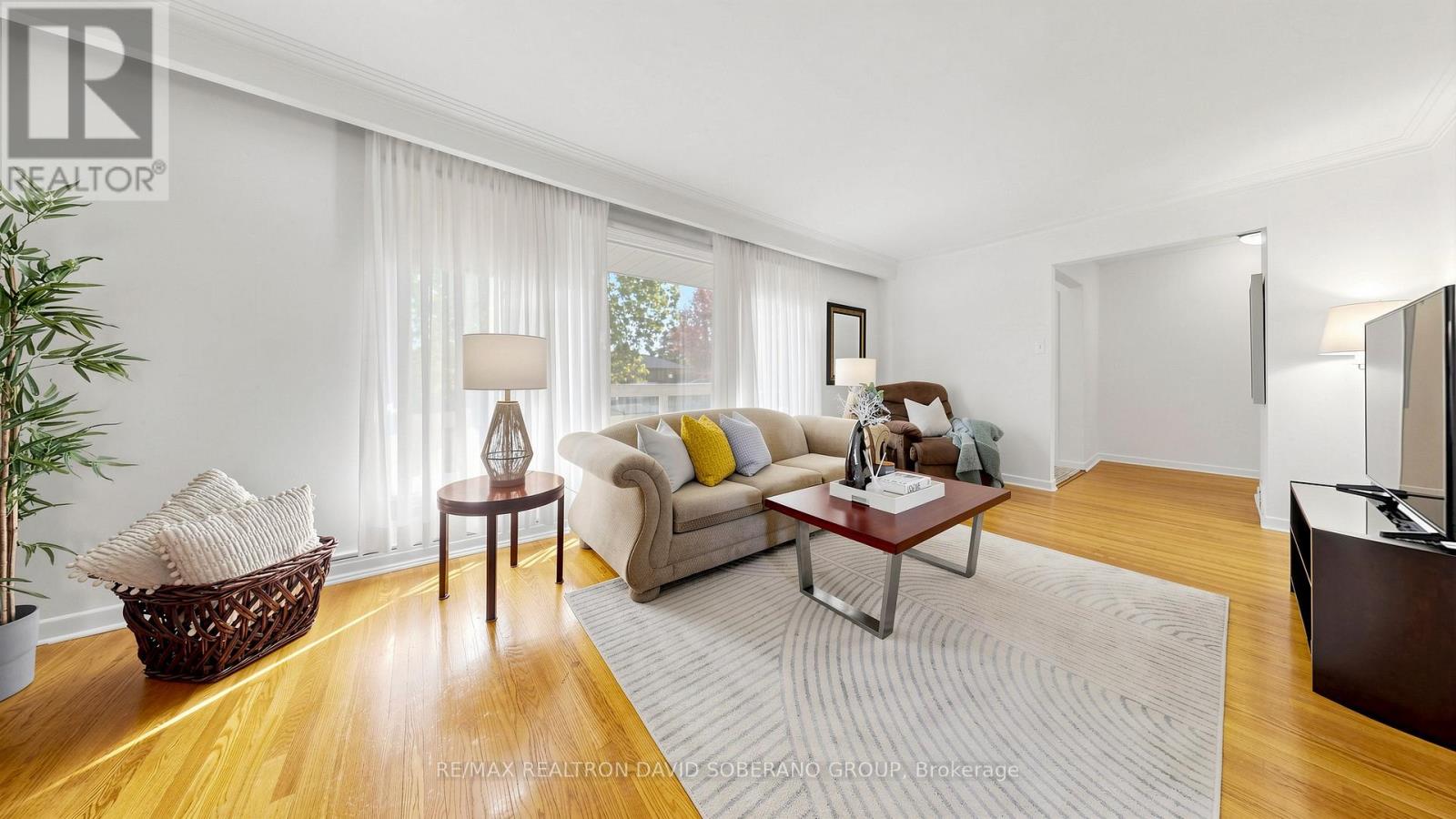 108 Kennard Avenue, Toronto, Ontario  M3H 4M4 - Photo 6 - C14121912