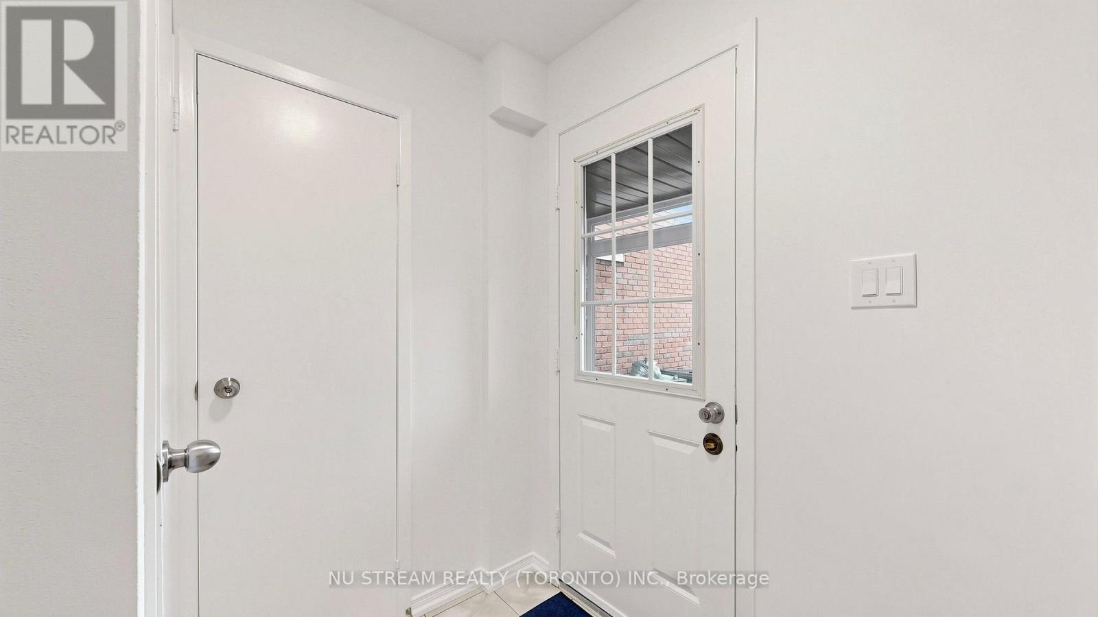 25 Treetops Court, Toronto, Ontario  M1V 2B9 - Photo 13 - E14121970