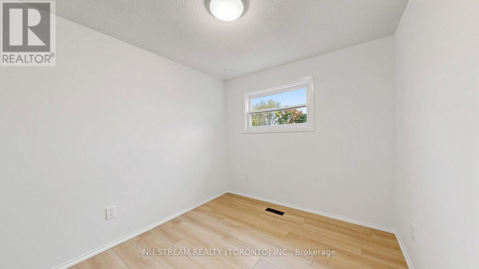 25 Treetops Court, Toronto, Ontario  M1V 2B9 - Photo 18 - E14121970
