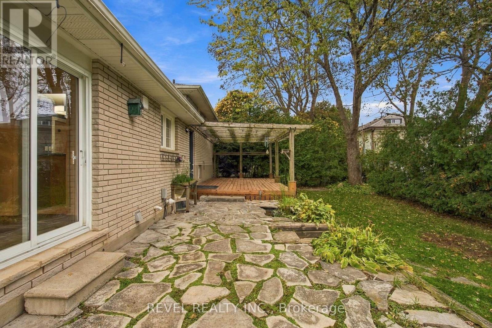 70 Parkway Crescent, Clarington, Ontario  L1C 1C1 - Photo 31 - E14122000