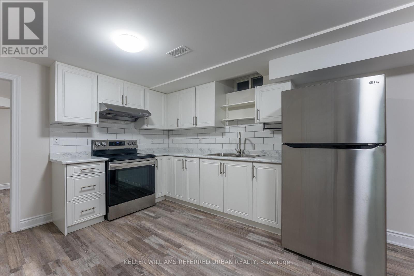 230 Waterside Crescent, Vaughan (Maple), Ontario  L6A 1V3 - Photo 3 - N14121910