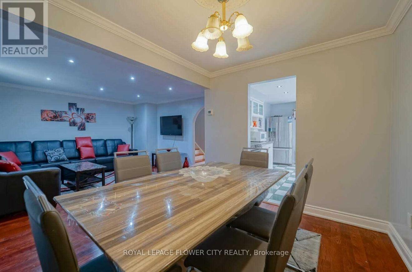 28 Junewood Crescent, Brampton, Ontario  L6S 3T6 - Photo 6 - W14121882