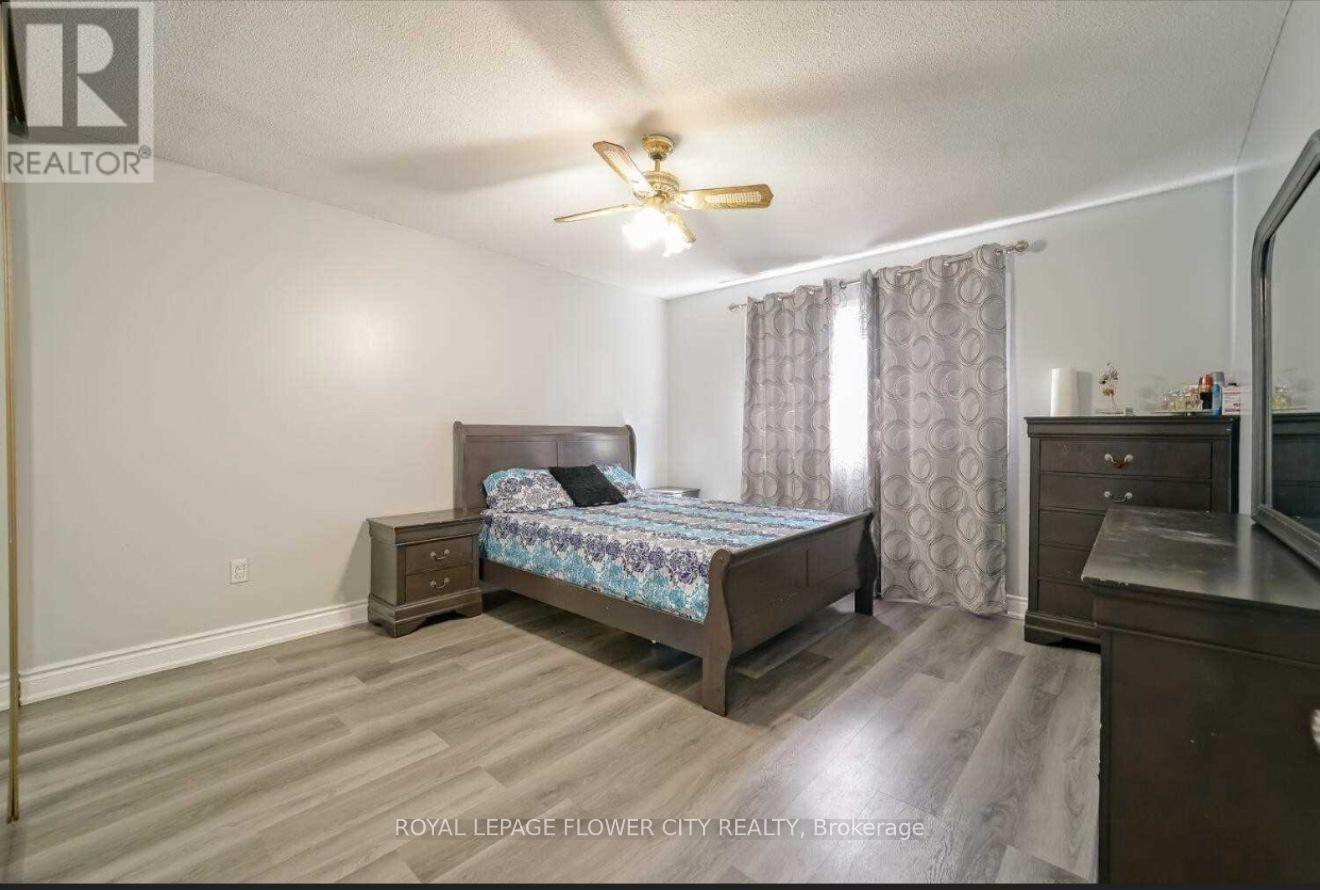 28 Junewood Crescent, Brampton, Ontario  L6S 3T6 - Photo 7 - W14121882