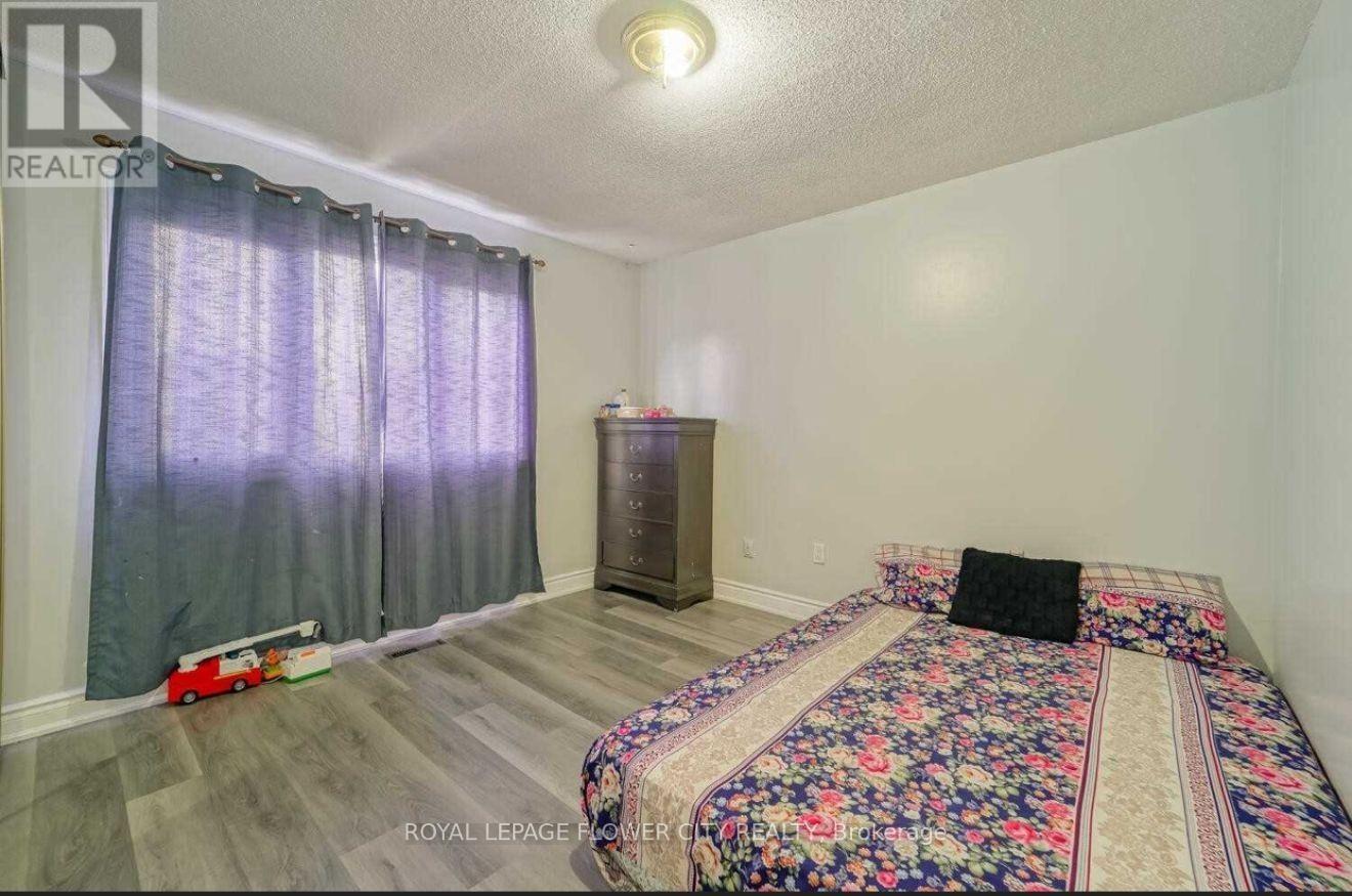 28 Junewood Crescent, Brampton, Ontario  L6S 3T6 - Photo 8 - W14121882