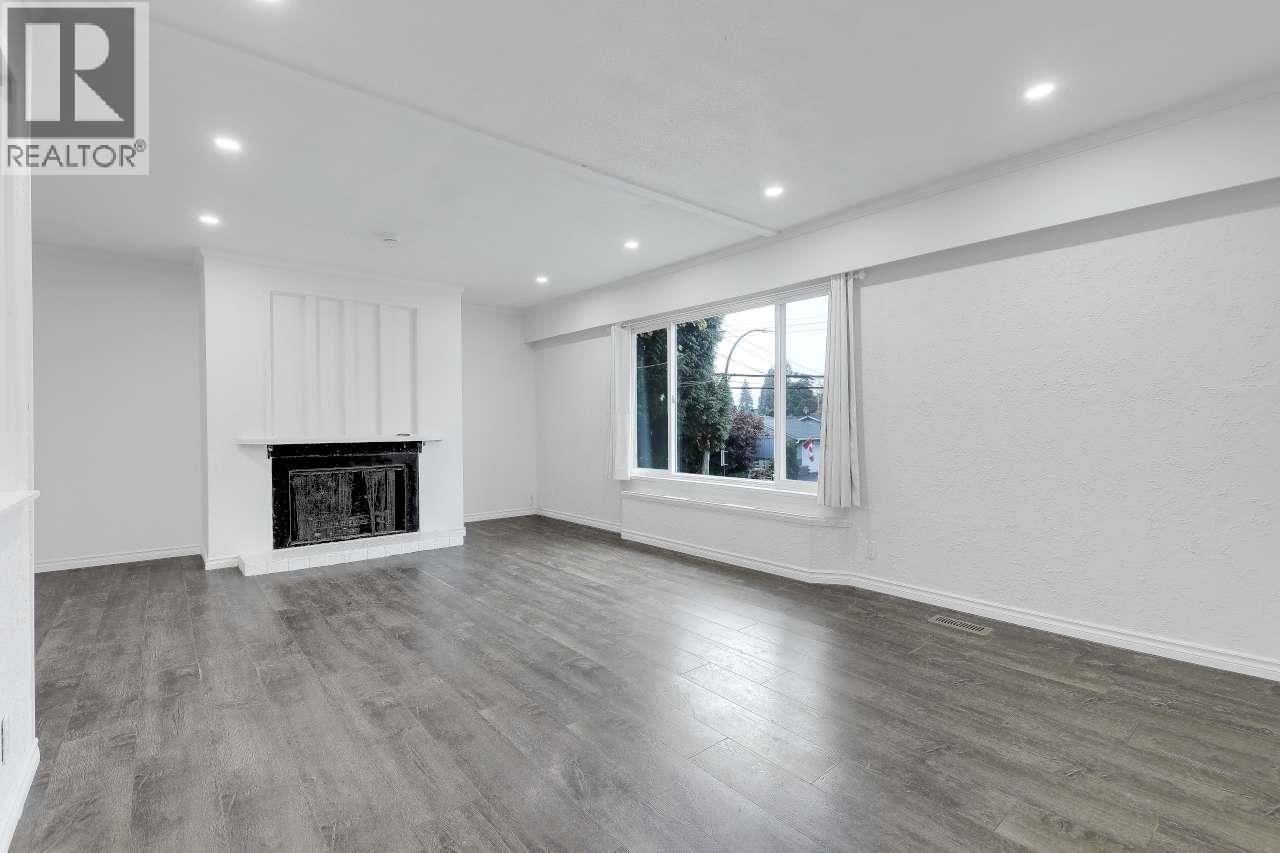 20986 117 Avenue, Maple Ridge, British Columbia  V2X 2G6 - Photo 4 - R3178792