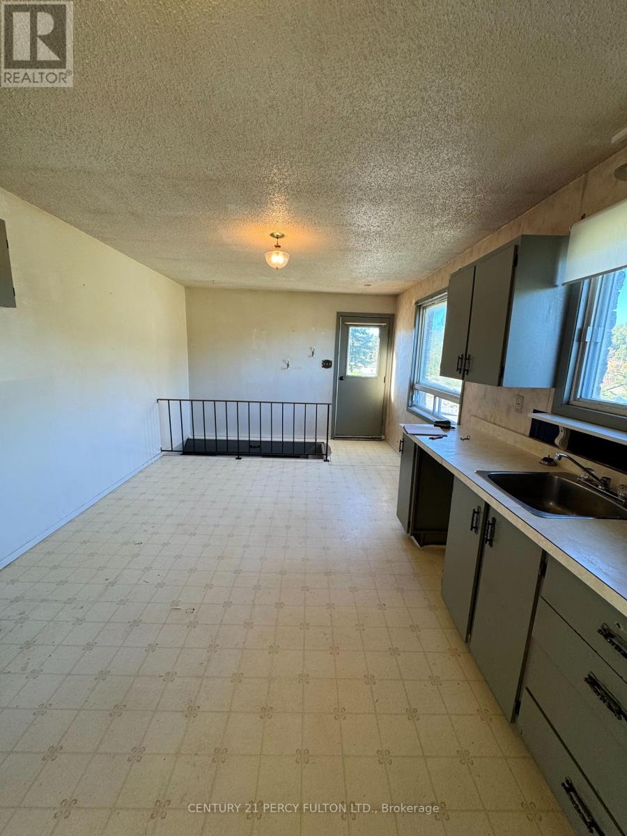 1343-B Chenaux Road, Whitewater Region, Ontario  K0J 1Y0 - Photo 10 - X14121832