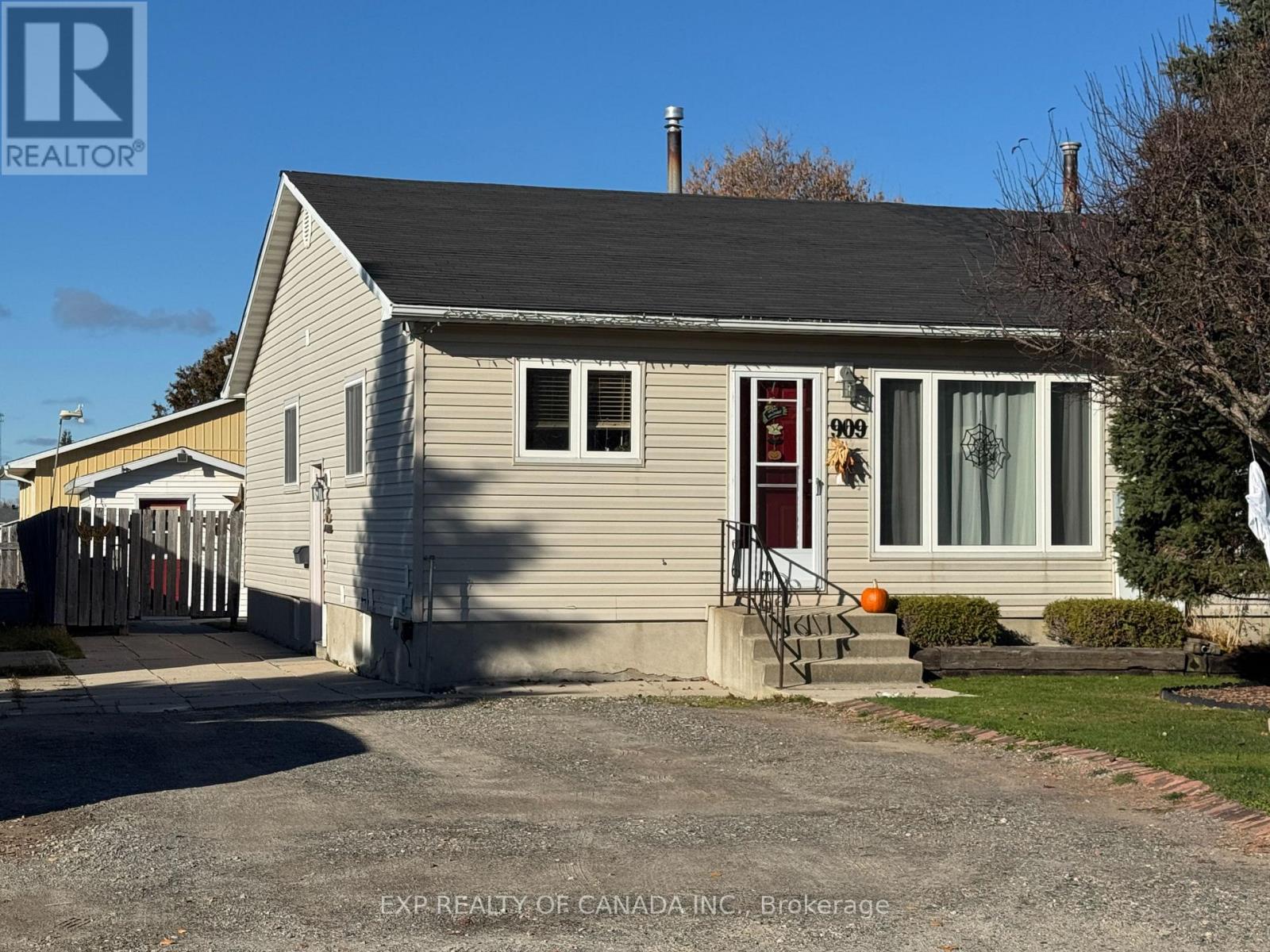 Unknown Address, ,    - Photo 2 - T14122206