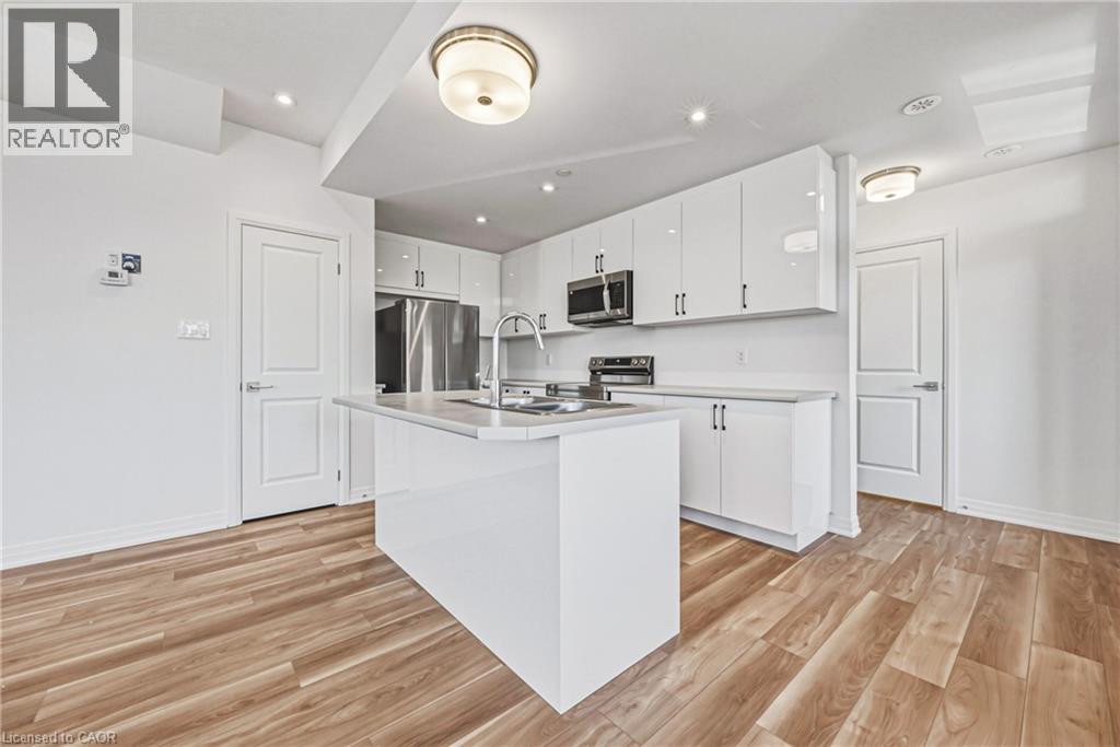 955 North Waterdown Drive Unit# 84, Hamilton, Ontario  L8B 2B1 - Photo 8 - 40866528