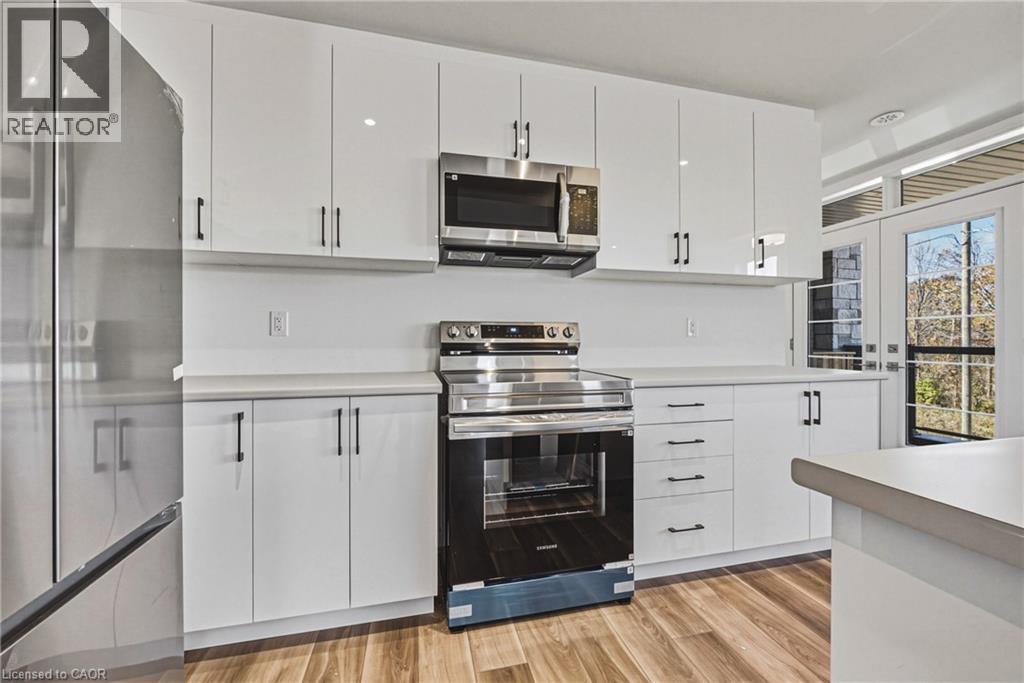955 North Waterdown Drive Unit# 84, Hamilton, Ontario  L8B 2B1 - Photo 9 - 40866528
