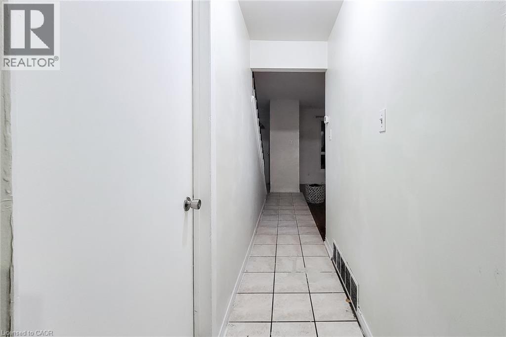 30 Jerome Crescent, Hamilton, Ontario L8E 1K5 - Photo 11 - 40867589