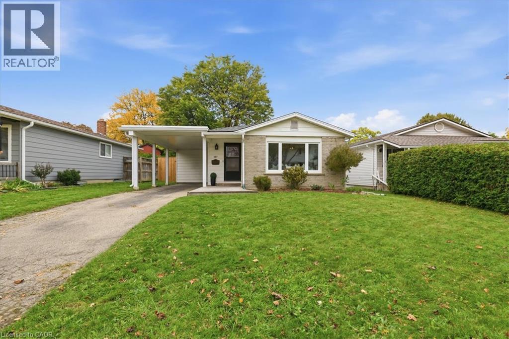 197 Pinedale Drive, Kitchener, Ontario  N2E 1K2 - Photo 2 - 40870674