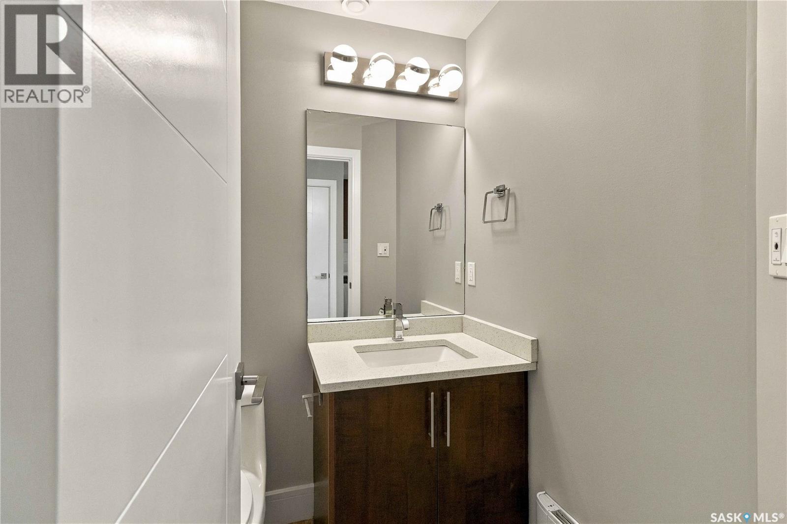 202 Palliser Court, Saskatoon, Saskatchewan  S7L 4P9 - Photo 38 - SK052031