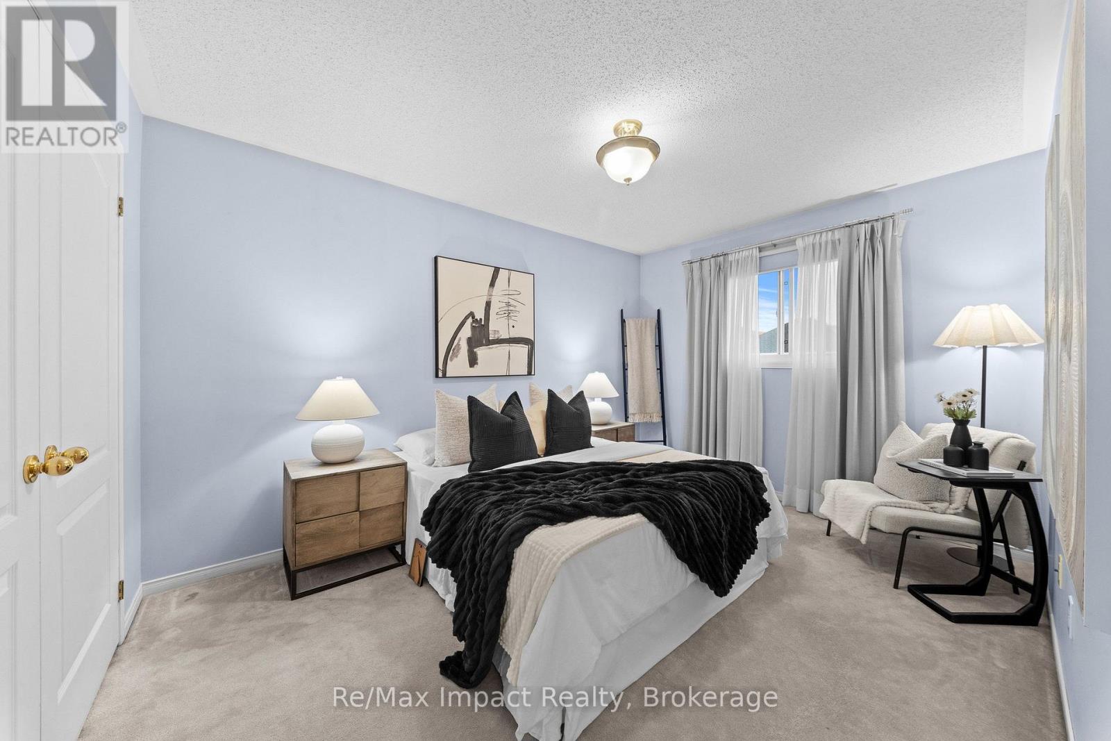 527 Falconridge Drive, Oshawa, Ontario  L1K 0C1 - Photo 12 - E14122114