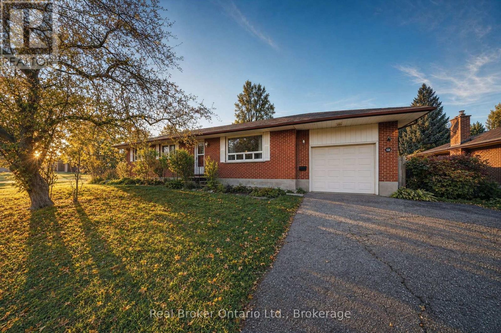 88 Sunnylea Crescent, Guelph, Ontario  N1E 1W4 - Photo 1 - X14122022