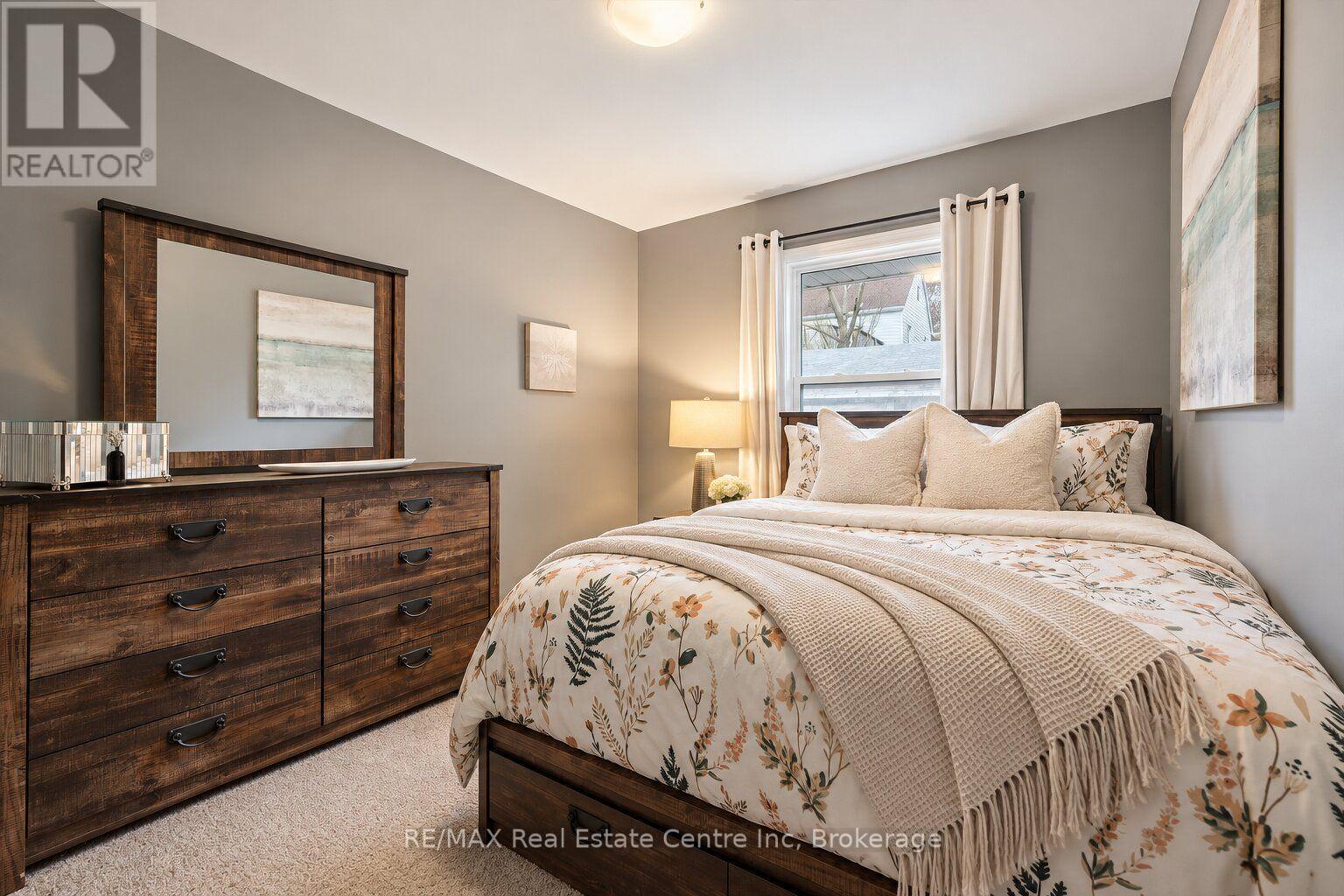 22 Fifth Avenue, Cambridge, Ontario  N1S 2E9 - Photo 10 - X14122214