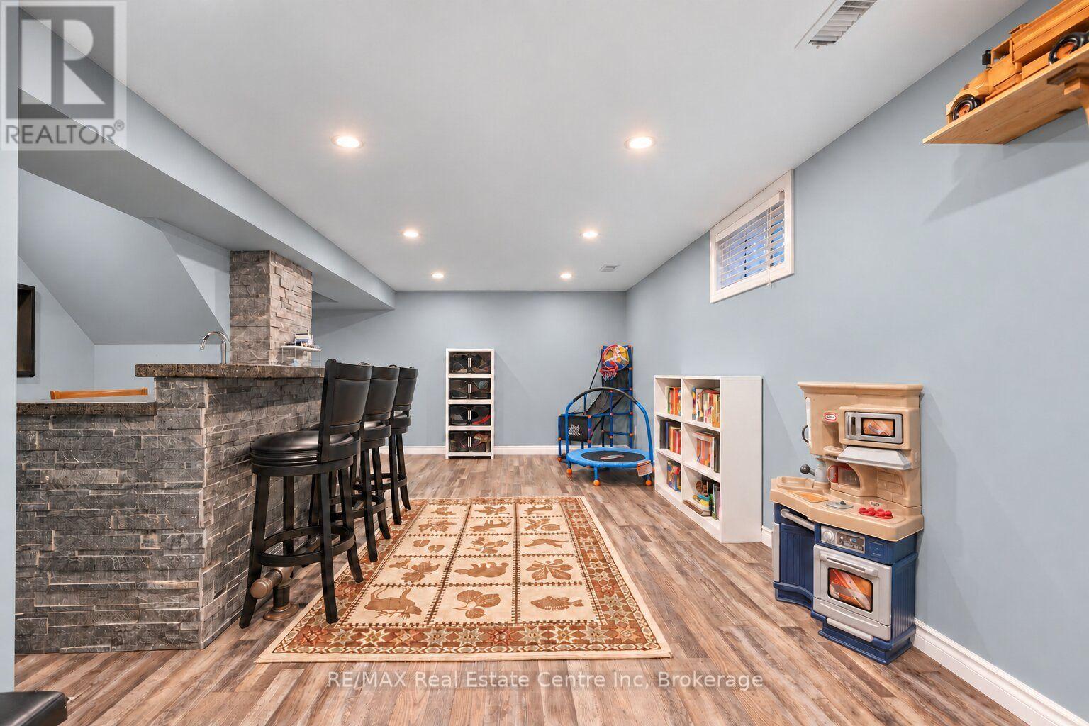 22 Fifth Avenue, Cambridge, Ontario  N1S 2E9 - Photo 14 - X14122214
