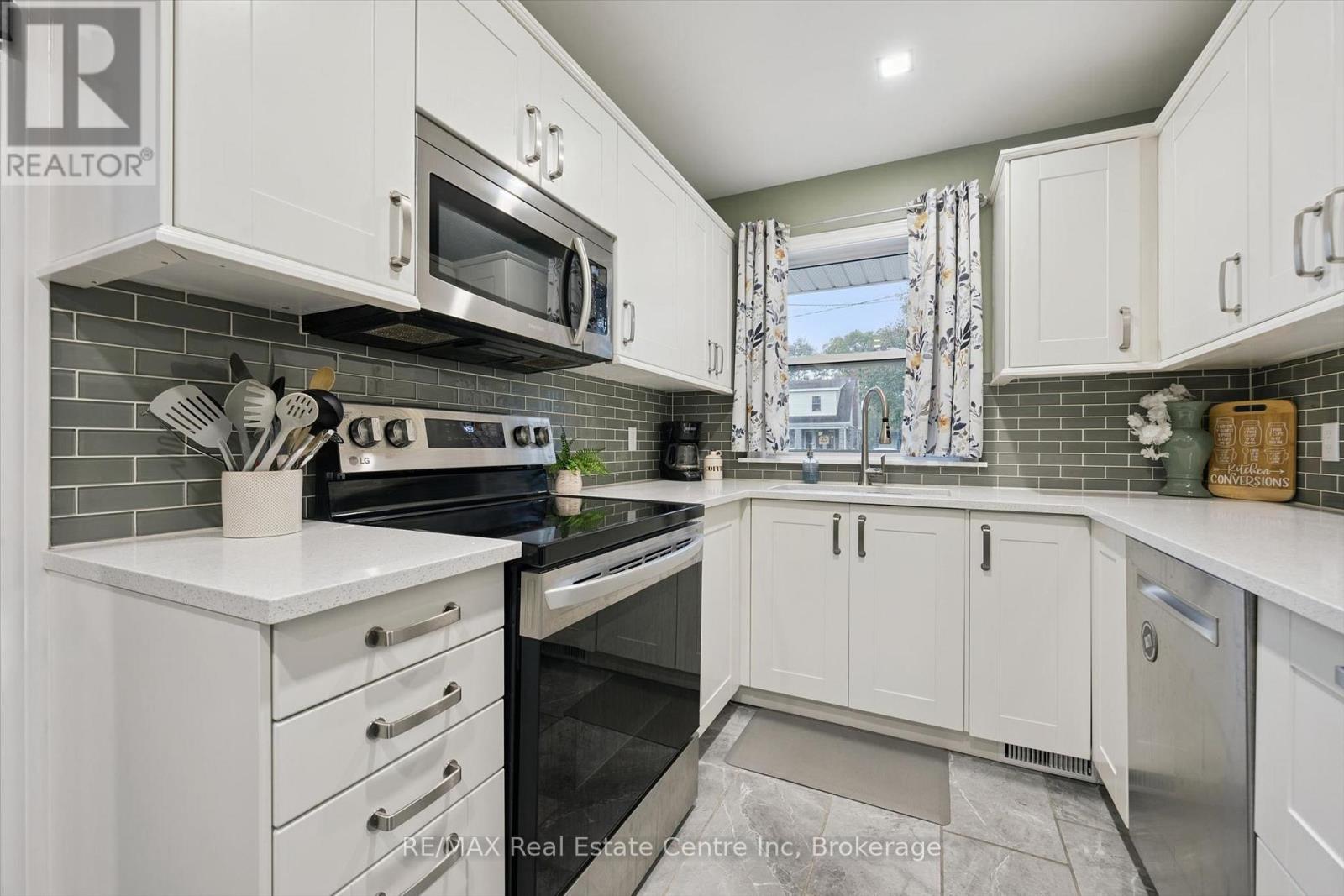 22 Fifth Avenue, Cambridge, Ontario  N1S 2E9 - Photo 6 - X14122214
