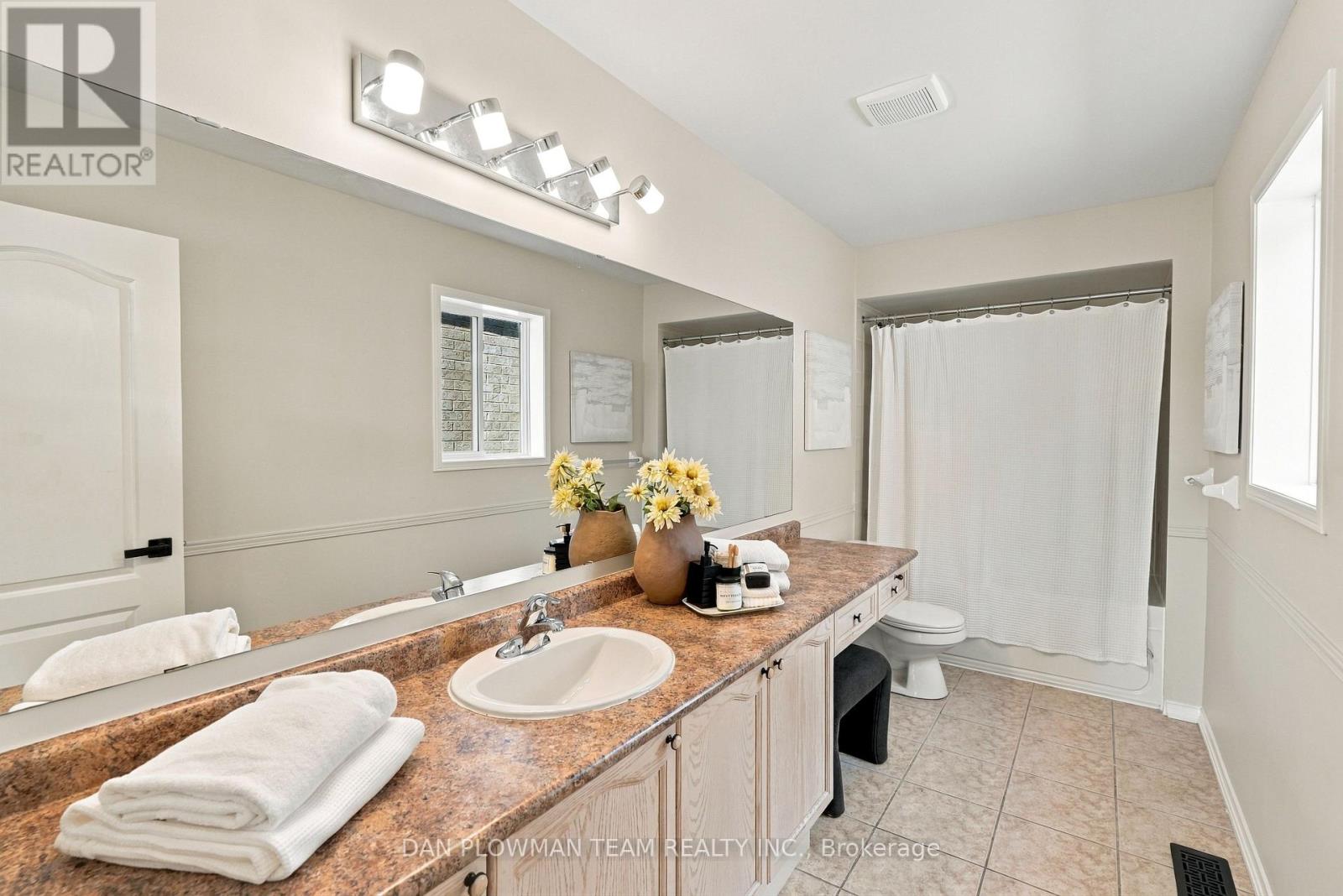 62 Moynahan Crescent, Ajax, Ontario  L1Z 1P1 - Photo 26 - E14122176