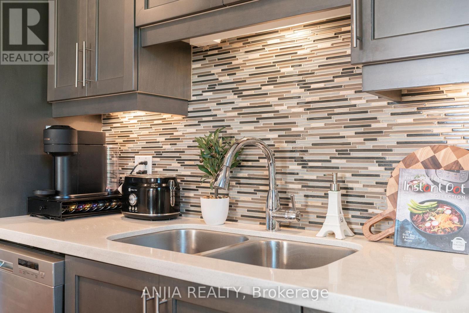 49 Church Street, Markham (Old Markham Village), Ontario  L3P 2M1 - Photo 7 - N14122106
