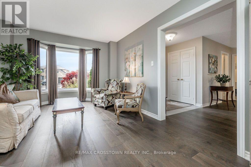 33 Raquel Street, Barrie (Painswick South), Ontario  L4N 9S4 - Photo 5 - S14122062