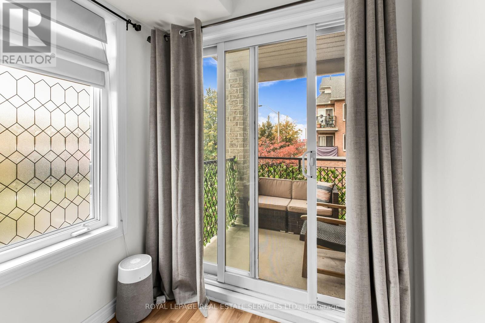 Th 201 - 2 Brian Peck Crescent, Toronto, Ontario  M4G 4K4 - Photo 26 - C14113964