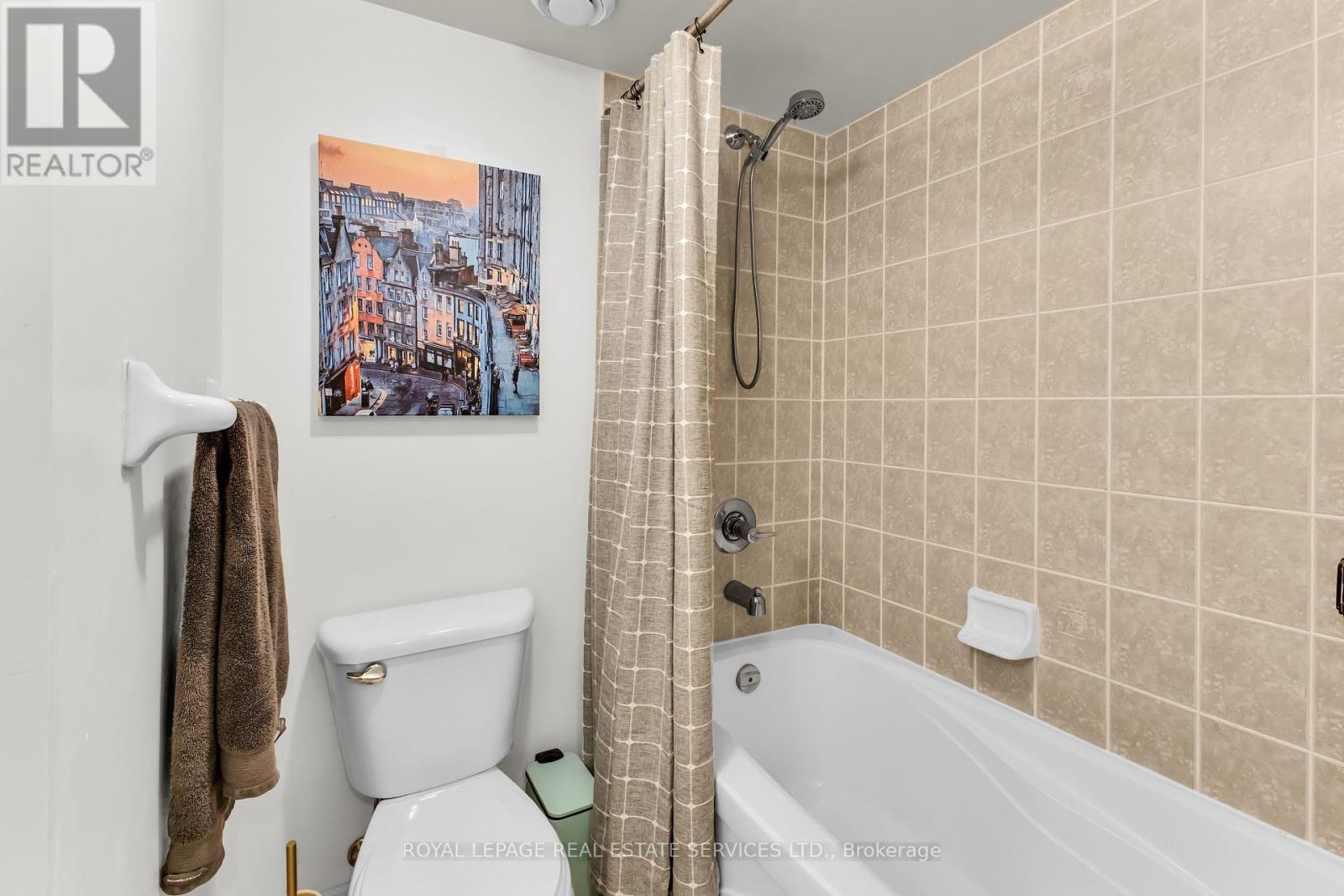 Th 201 - 2 Brian Peck Crescent, Toronto, Ontario  M4G 4K4 - Photo 35 - C14113964