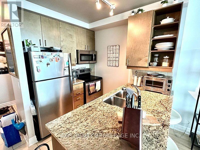 2509 - 100 John Street, Brampton, Ontario  L6W 0A8 - Photo 3 - W14122144