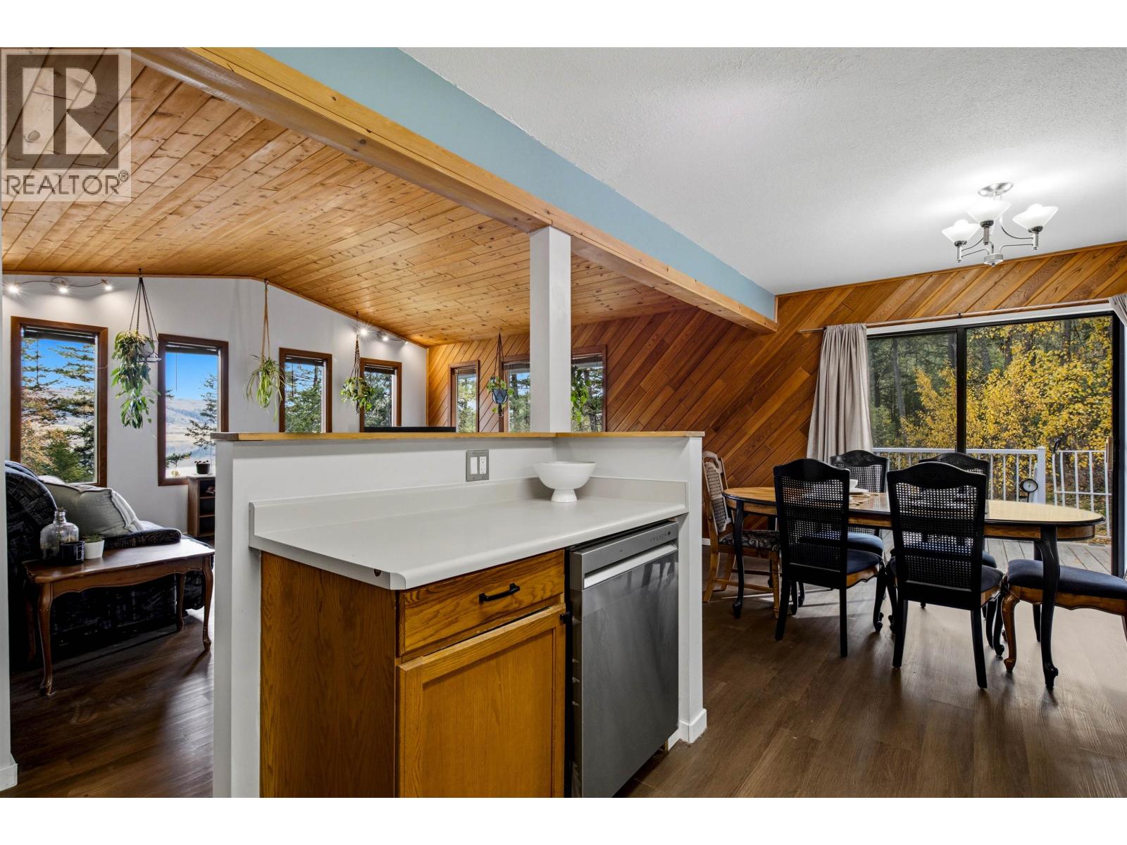 1931 SOUTH LAKESIDE DRIVE