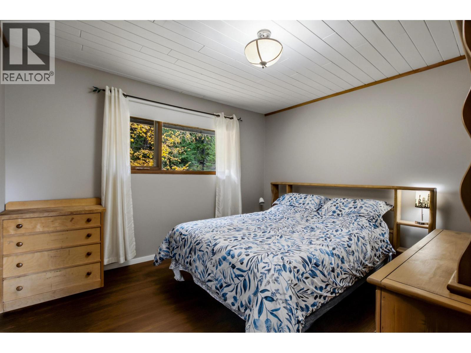 1931 SOUTH LAKESIDE DRIVE