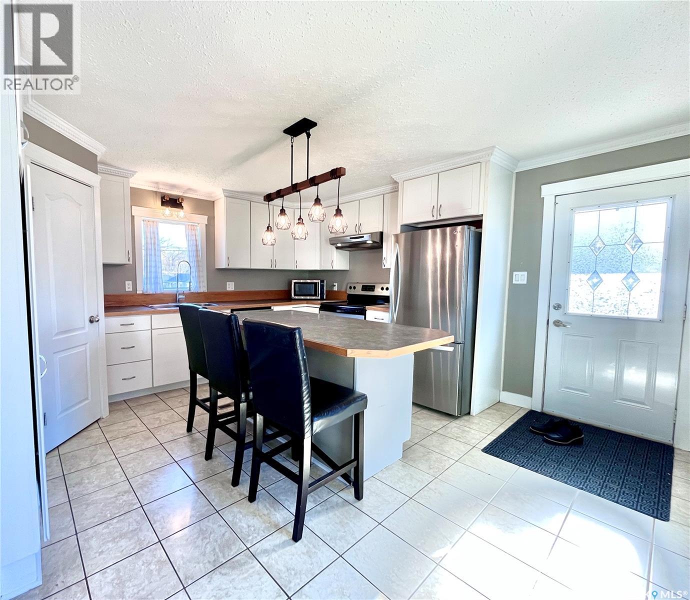 477 22nd Street E, Prince Albert, Saskatchewan S6V 1N5 - Photo 7 - SK052084