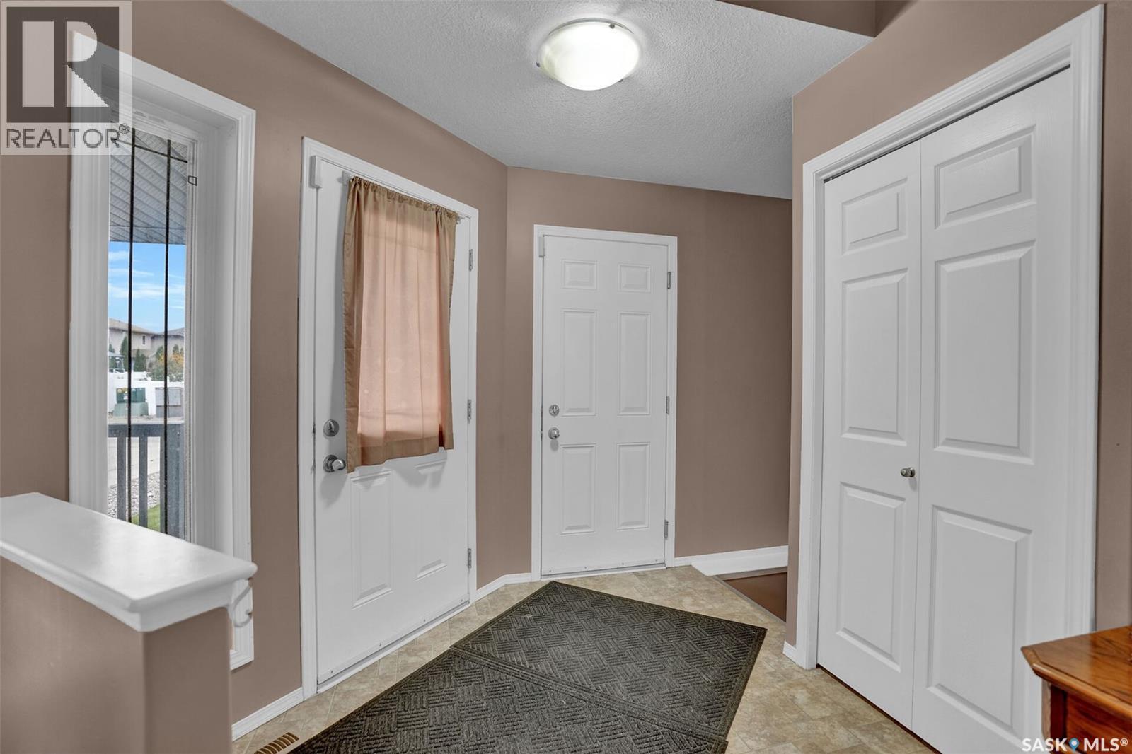 4818 Webster Crescent, Regina, Saskatchewan  S4X 4T3 - Photo 4 - SK052011