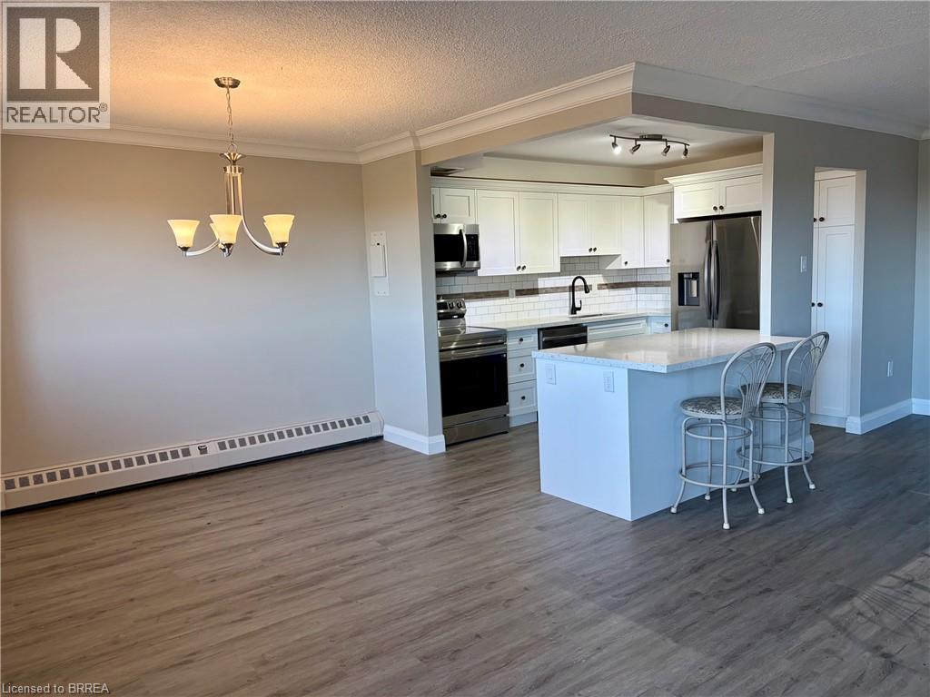 640 West Street Unit# 909, Brantford, Ontario  N3R 6M3 - Photo 3 - 40841975