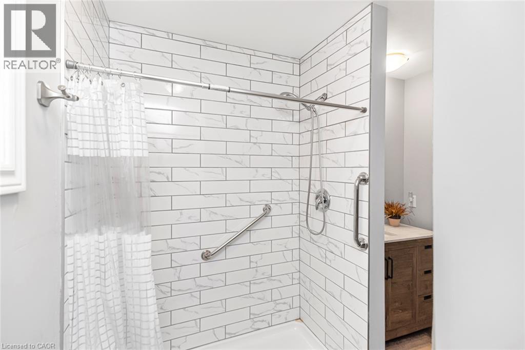100 Quigley Road Unit# 113, Hamilton, Ontario  L8K 6J1 - Photo 35 - 40873372